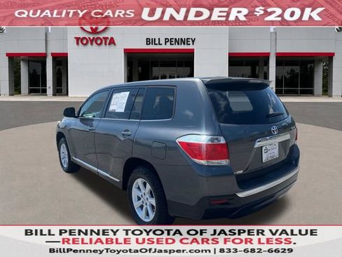 Used 2012 Toyota Highlander FWD image 3
