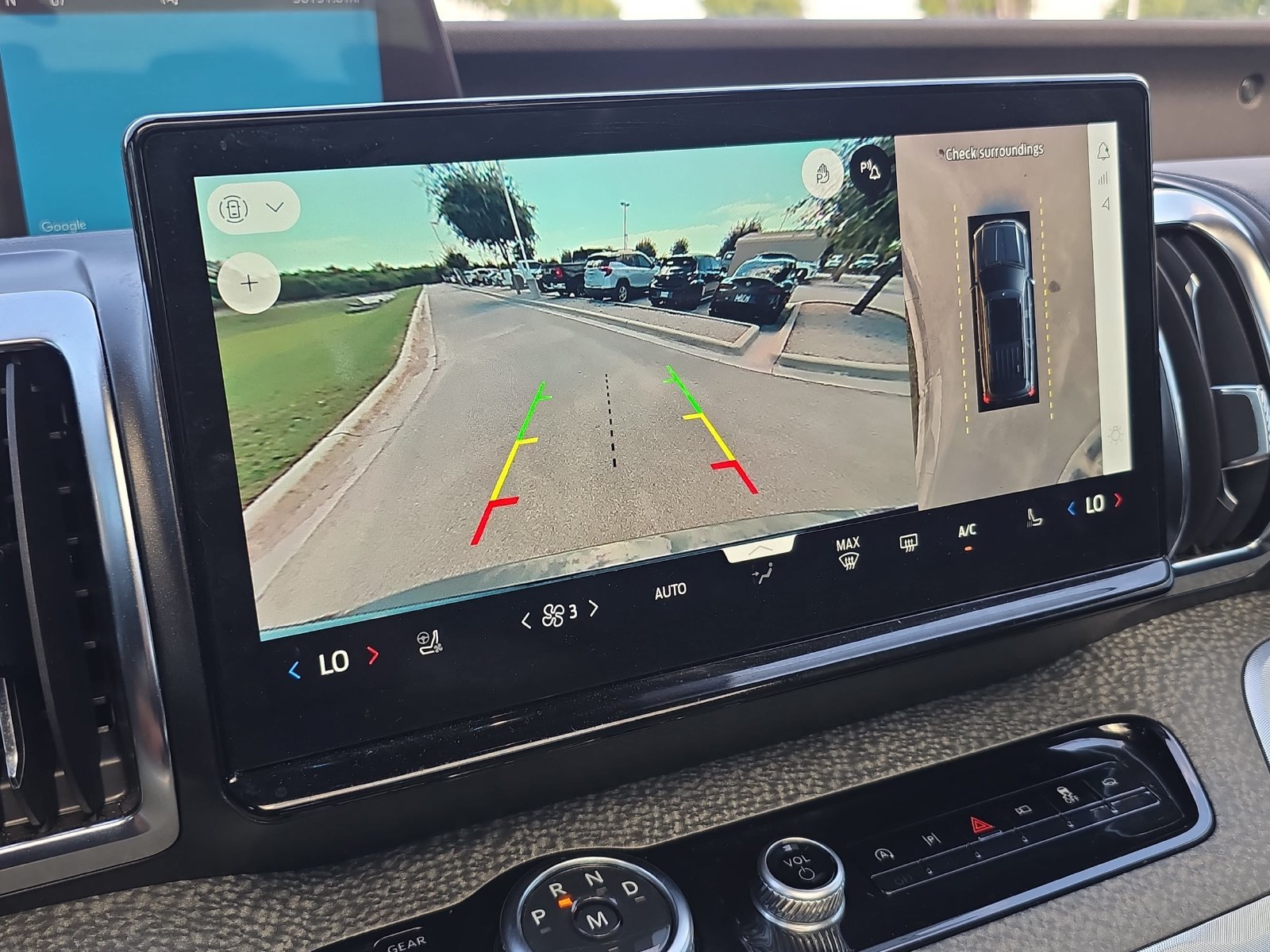 Used 2025 Ford Expedition Tremor AWD/4WD image 20