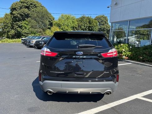 Used 2022 Ford Edge Titanium image 6