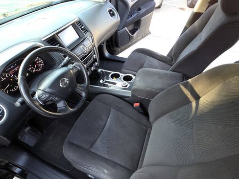 Used 2014 Nissan Pathfinder SV AWD/4WD image 28