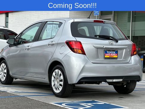 Used 2015 Toyota Yaris L image 6