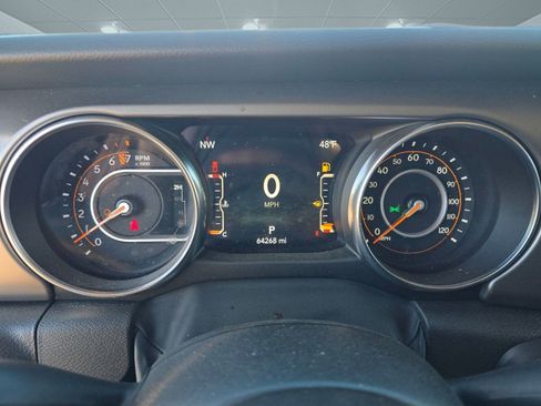 Used 2023 Jeep Gladiator Sport image 15