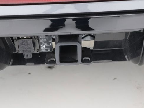 Used 2024 Volkswagen Atlas Cross Sport SEL R-Line image 10