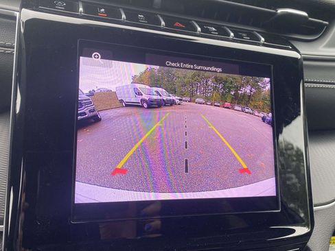 New 2025 Jeep Grand Cherokee Altitude image 7