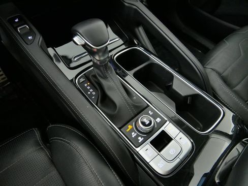 Used 2022 Kia Telluride SX w/ SX Prestige Package AWD/4WD image 34