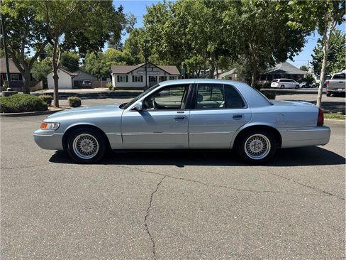Used 2002 Mercury Grand Marquis LS RWD image 2