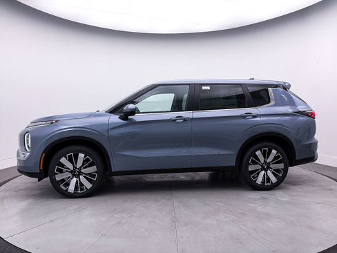 New 2026 Mitsubishi Outlander SE image 26