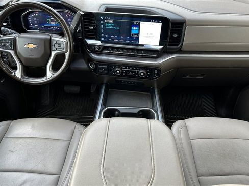 Used 2024 Chevrolet Silverado 3500 LTZ w/ LTZ Convenience Package image 14