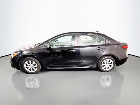 Used 2020 Toyota Corolla LE image 6