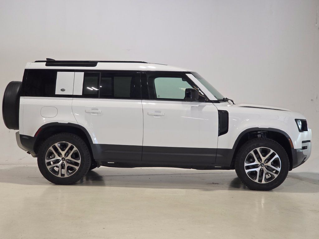 Certified 2024 Land Rover Defender 110 S AWD/4WD image 4
