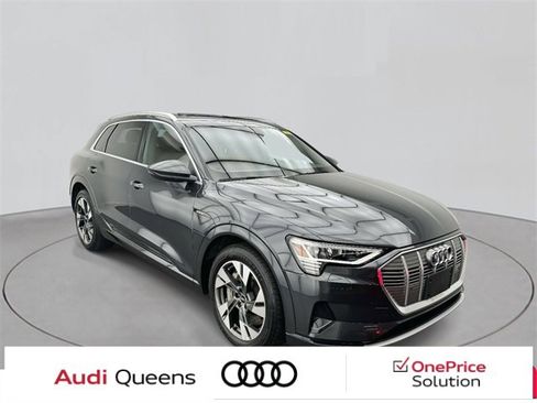 Certified 2021 Audi e-tron Premium image 1