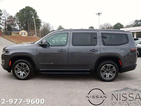 Used 2024 Jeep Wagoneer Series II image 4