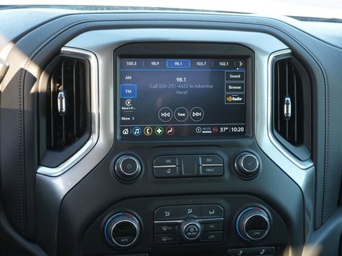 Used 2021 Chevrolet Silverado 1500 LT image 23