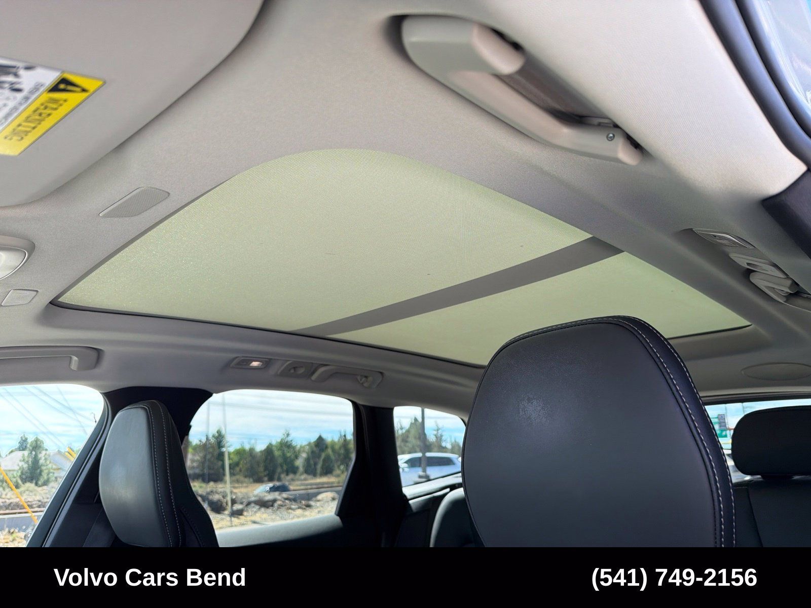 Used 2023 Volvo XC60 B5 Ultimate w/ Climate Package AWD/4WD image 17