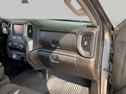 Used 2021 Chevrolet Silverado 1500 Custom Trail Boss w/ Safety Confidence Package AWD/4WD image 17