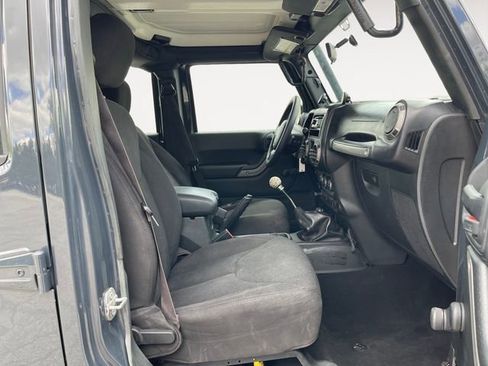 Used 2017 Jeep Wrangler Unlimited Sport AWD/4WD image 15