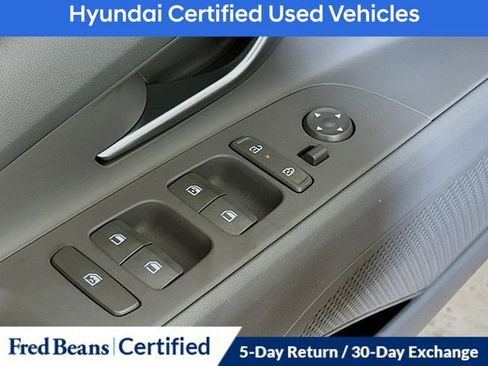 Certified 2025 Hyundai Elantra Sport FWD image 8