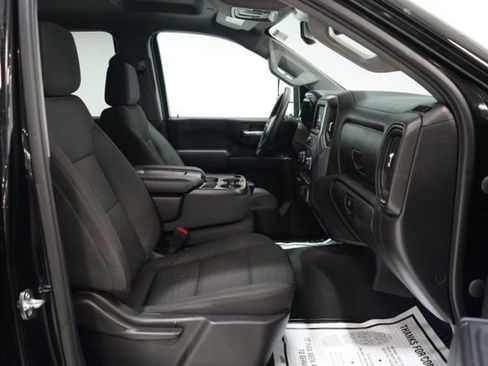 Used 2024 Chevrolet Silverado 2500 Custom w/ Custom Value Package image 33