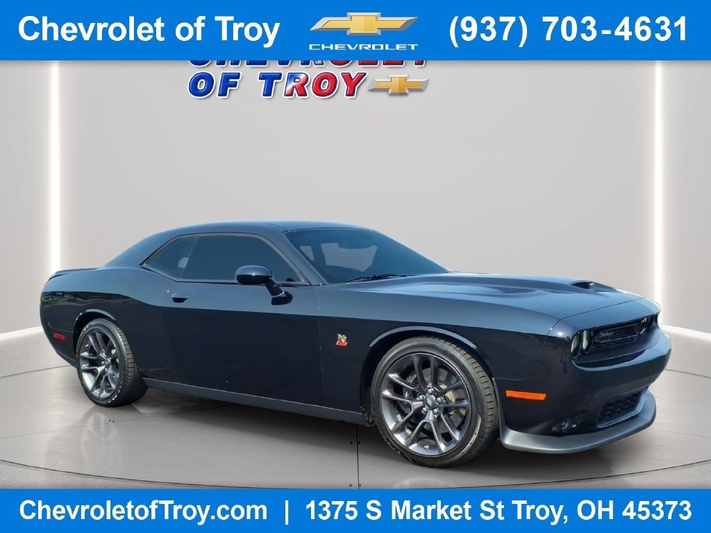 Used 2023 Dodge Challenger R/T Scat Pack RWD image 1