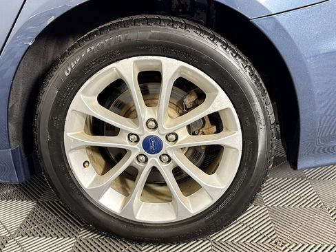 Used 2019 Ford Fusion SE FWD image 36