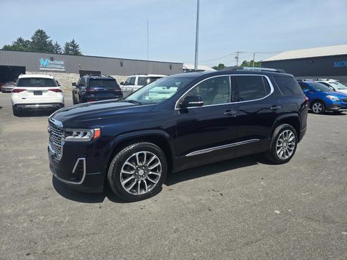 Used 2022 GMC Acadia Denali w/ Denali Ultimate Package AWD/4WD image 3