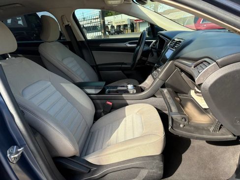 Used 2019 Ford Fusion S FWD image 12