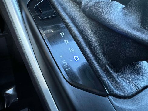 Used 2023 Toyota Highlander XLE image 33