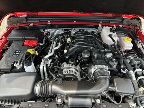 Used 2025 Jeep Wrangler Sport AWD/4WD image 19
