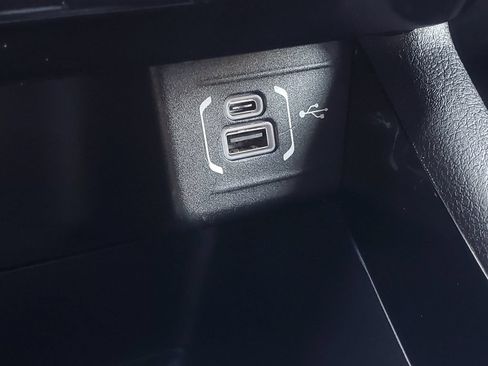 Used 2023 Jeep Compass Limited AWD/4WD image 17