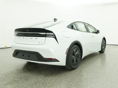 New 2026 Toyota Prius Plug-In Hybrid image 24