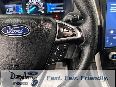 Used 2024 Ford Edge SEL image 47