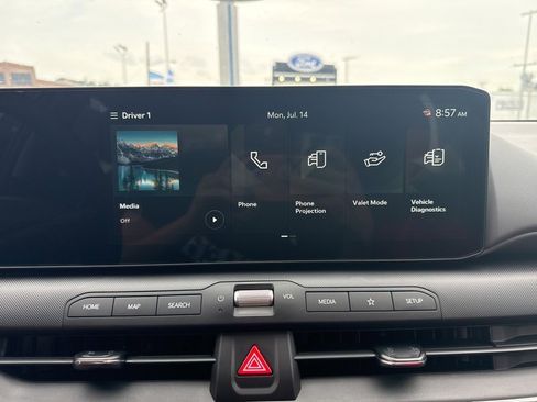 New 2025 Kia K4 LXS image 28