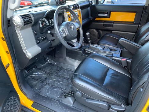 Used 2007 Toyota FJ Cruiser 4WD image 11