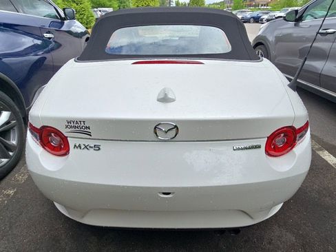 Used 2024 MAZDA MX-5 Miata Grand Touring RWD image 6