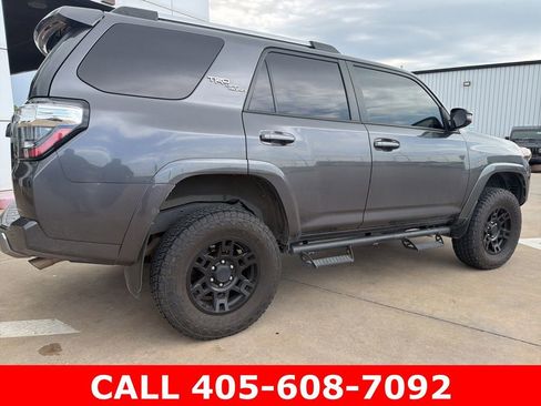 Used 2020 Toyota 4Runner TRD Off-Road Premium w/ Moonroof Package AWD/4WD image 3