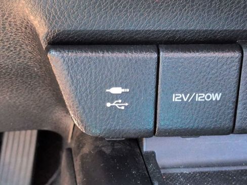 Certified 2018 Toyota Camry XSE FWD image 21