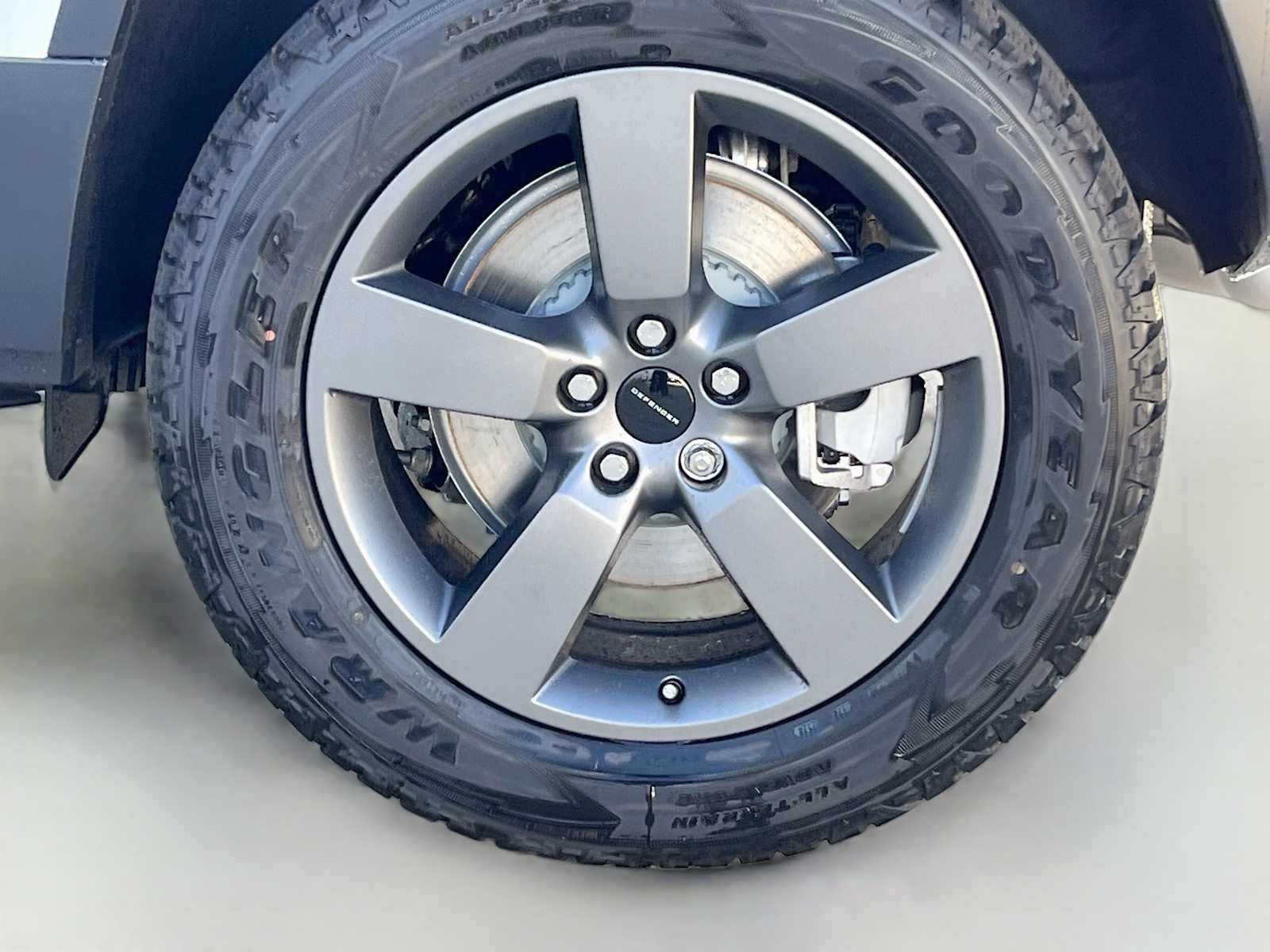 New 2026 Land Rover Defender 110 S AWD/4WD image 6