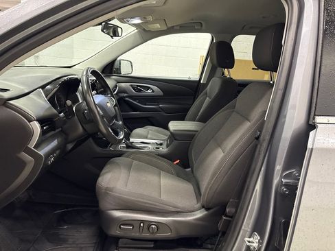 Used 2020 Chevrolet Traverse LT AWD/4WD image 16