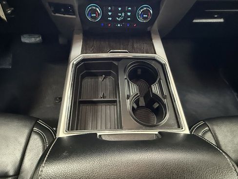 Used 2020 Ford F250 Lariat w/ Lariat Value Package image 19