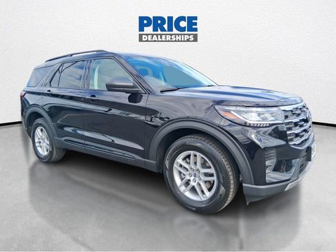New 2026 Ford Explorer Active AWD/4WD image 8