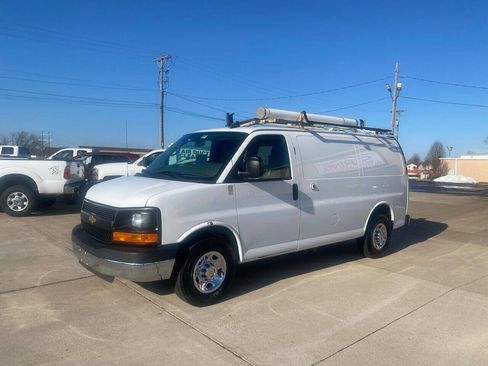 Used 2014 Chevrolet Express 2500 image 5