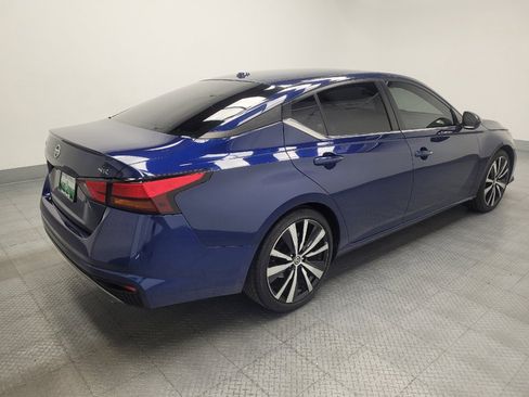 Used 2022 Nissan Altima 2.5 SR FWD image 10