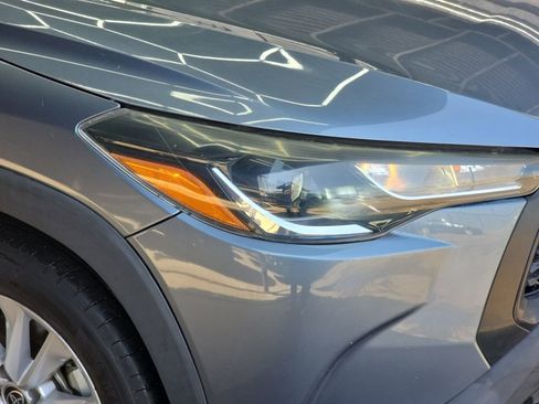 Used 2022 Toyota Corolla Cross LE w/ Black Badges Package (TMS) FWD image 26