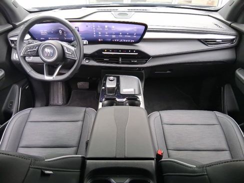 Used 2025 Buick Enclave Sport Touring w/ Power Package image 8