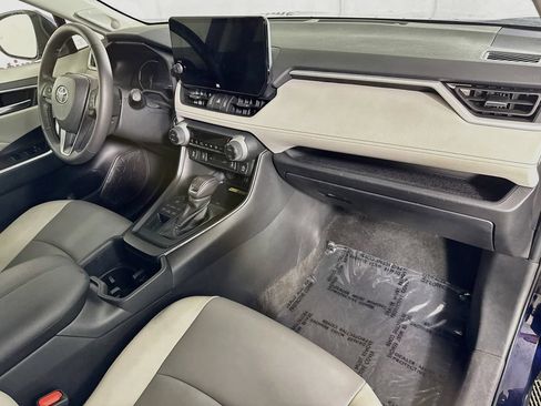 Used 2023 Toyota RAV4 XLE Premium AWD/4WD image 34