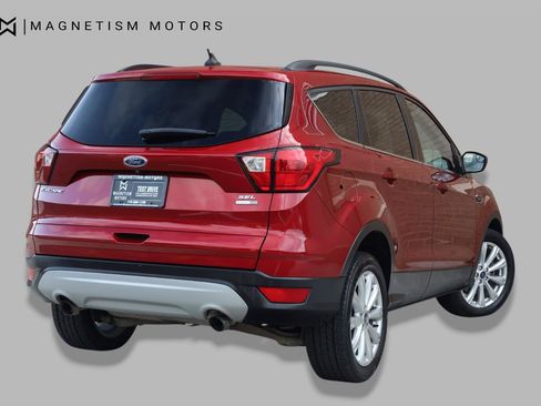 Used 2019 Ford Escape SEL AWD/4WD image 9