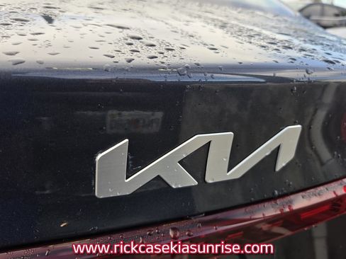 Used 2023 Kia Forte LXS w/ LXS Technology Package FWD image 8