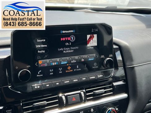 Used 2025 Nissan Pathfinder SL FWD image 38