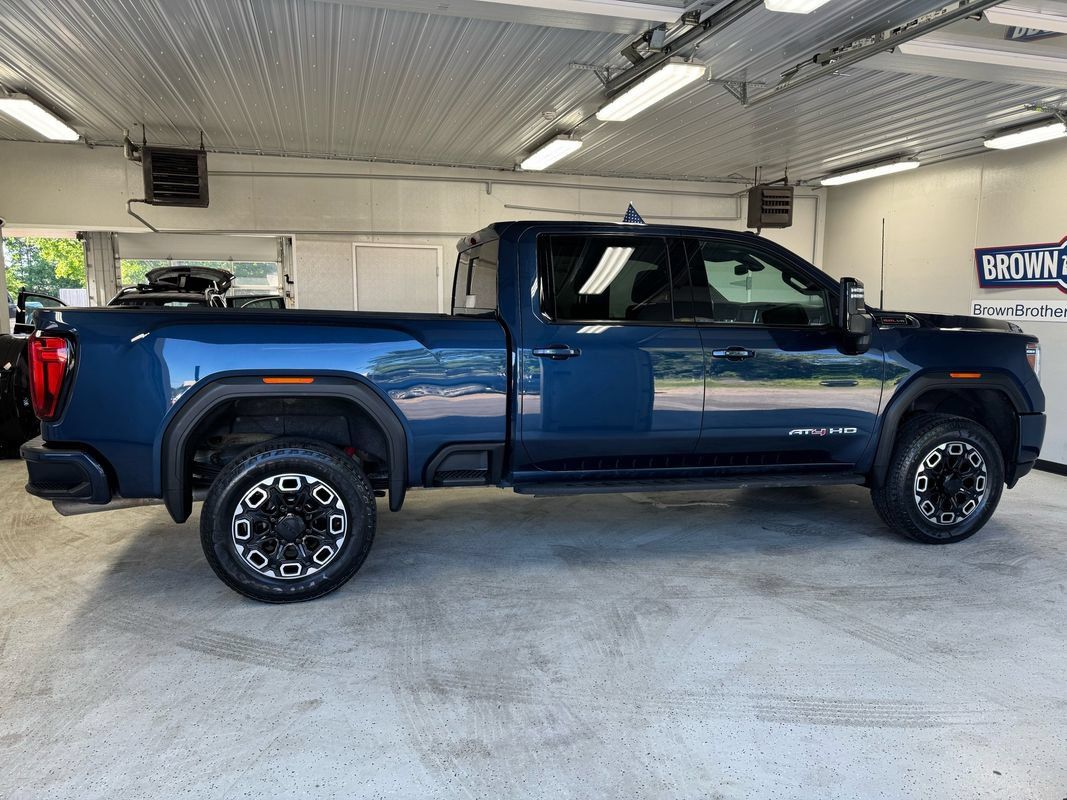 Used 2023 GMC Sierra 2500 AT4 w/ AT4 Preferred Package AWD/4WD image 8