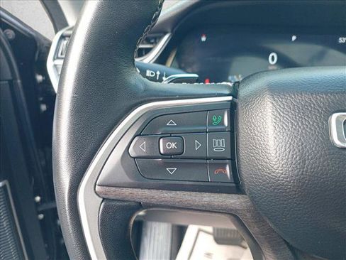 Used 2022 Jeep Grand Cherokee L Limited w/ Luxury Tech Group II image 19